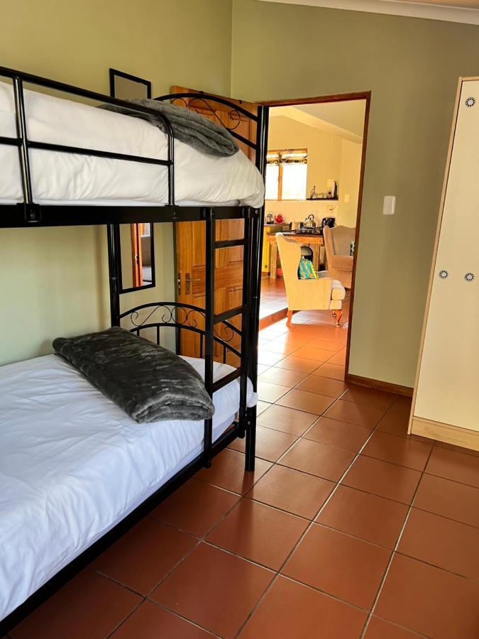 Tuinhuis Oudtshoorn Ngoại thất bức ảnh